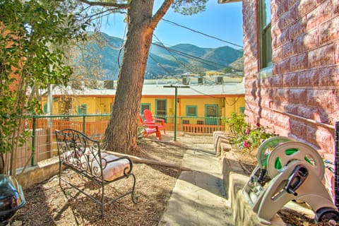 Bisbee Home: Fantastic Views & Walkable Location! Cottage in Bisbee