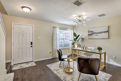 Spacious Houston Home ~ 22 Mi to Downtown! House in Mission Bend