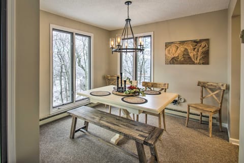 Wintergreen Resort Condo: Walk to Ski Lift! Apartment in Nelson County