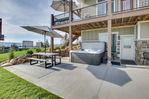 Garden City Gem: Private Hot Tub & Game Room! House in Garden City