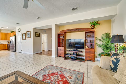 Lanai & Game Room: Vacation Home in Davenport! House in Four Corners