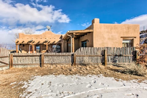 Casita Vacation Rental Near Taos w/ Patio! House in New Mexico