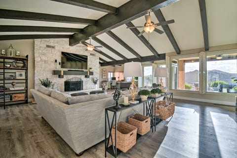 Mtn-View Golfer's Oasis! Luxe Fountain Hills Home House in Fountain Hills