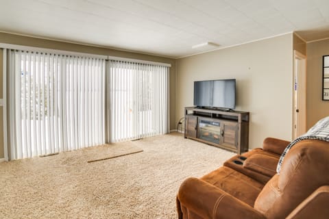 Manistique Lake Retreat w/ Dock! House in Michigan