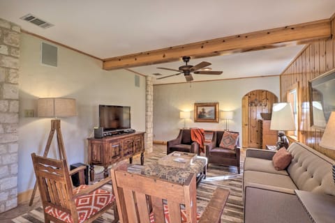 Georgetown Barn Studio on > 7 Acres: Pet Friendly! Apartment in Georgetown