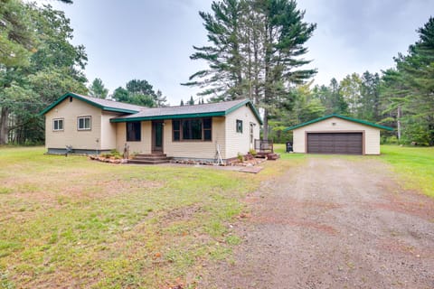 Woodruff Home w/ Lake Access & Pier, Near Town! House in Wisconsin