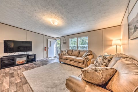 Ruidoso Home Near Golfing, Hiking & Shopping House in Ruidoso