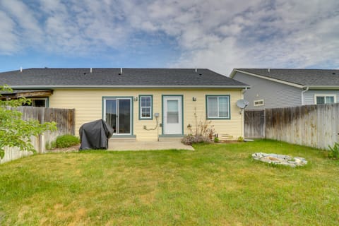 Family-Friendly Columbia Falls Townhome w/ Views! Apartment in Columbia Falls