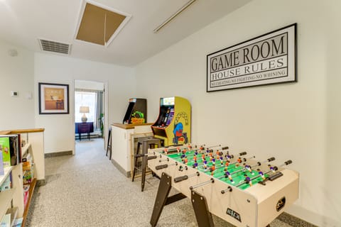 Game Room & BBQ: Waterfront Lake Harmony Condo! Apartment in Big Boulder Lake