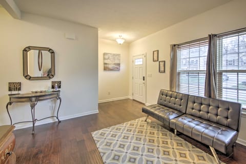 Greenwood Home: 15 Mi to Indianapolis! House in Greenwood