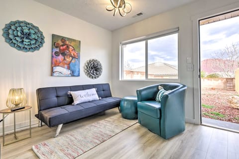 Ivins Studio w/ Yard + Mountain Views! Apartment in Santa Clara