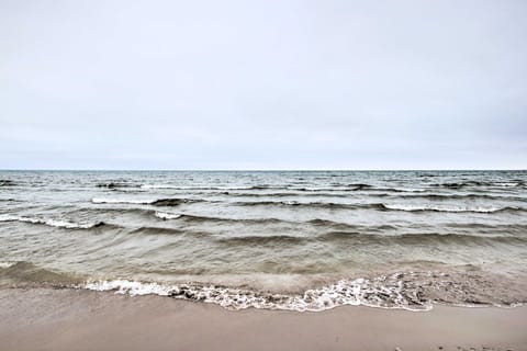 5 Mi to Point Beach State Forest: Home w/ Fire Pit House in Two Rivers