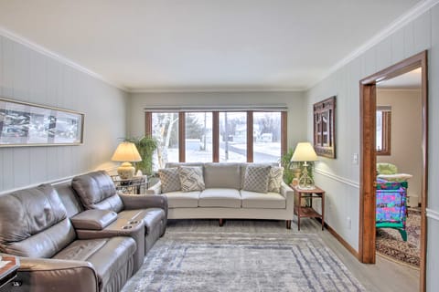 5 Mi to Point Beach State Forest: Home w/ Fire Pit House in Two Rivers