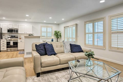 13 Mi to Dtwn Denver: Northglenn Townhome w/ Patio Apartment in Northglenn