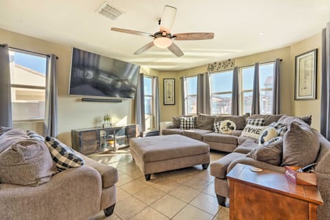 Modern Home w/ Private Pool & Outdoor Kitchen House in Goodyear