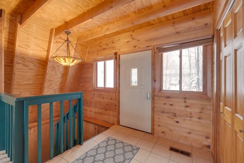 Waterfront Nelson Lake Cabin w/ Boat Dock! House in Wisconsin