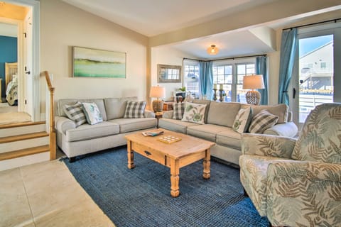 Waterfront Beach Haven West Home w/ Boat Dock House in Stafford Township