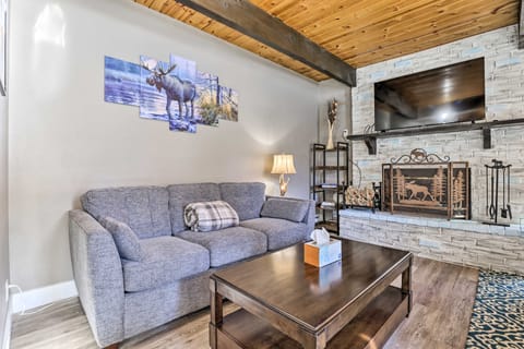 1/2 Mi to Chairlift! Breck Condo w/ Hot Tub Access Apartment in Breckenridge