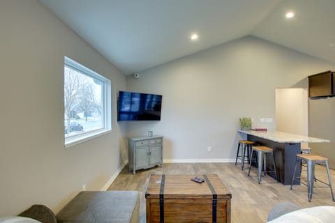 Green Bay Getaway Near Lambeau Field & Resch! House in Ashwaubenon