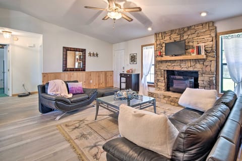 Private Dock: Lake Rousseau Retreat! House in Florida