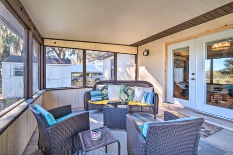 Private Dock: Lake Rousseau Retreat! House in Florida