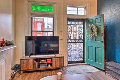 Cincinnati Retreat w/ Patio & Grill! House in Over The Rhine