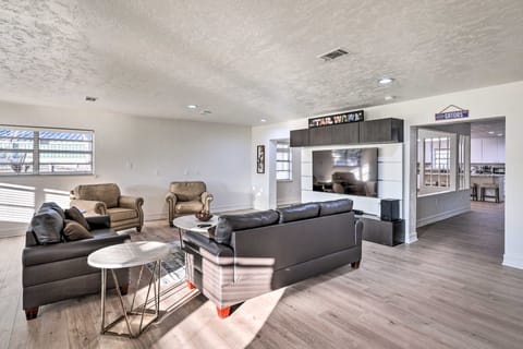 Spacious Family Home w/ Backyard in Gainesville! House in Gainesville