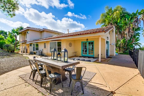Ocean, Mtn & City Views! Luxe San Diego Estate House in Vista