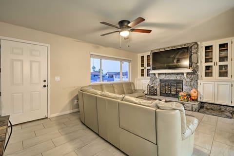 Mesa Home w/ Outdoor Pool - 2 Mi to Sloan Park! House in Mesa