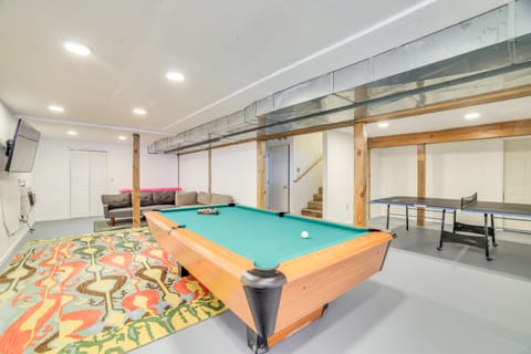 Game Room: Poconos Family Home 13 Mi to Skiing! House in Coolbaugh Township