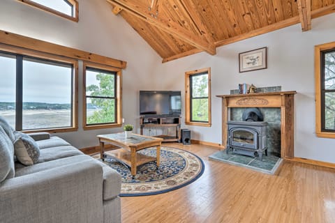 Lakehills Vacation Rental on Medina Lake House in Lakehills