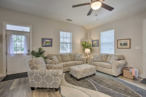 Waveland Home Near Beach: Pets Allowed! Cottage in Waveland