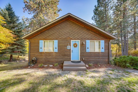 Cave Bay Vacation Rental w/ Game Room! Cottage in Kootenai County