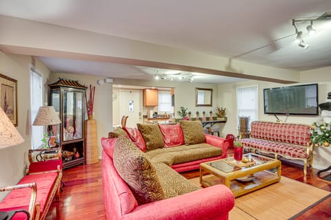 Families w/ Pets! Home 8 Mi to Dtwn Minneapolis House in Golden Valley