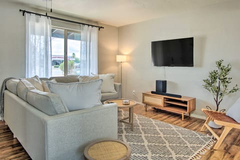 Lovely Tucson Home ~ Walk to Reid Park Zoo! House in Tucson