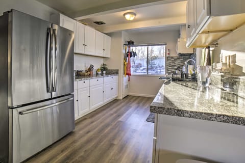 Gateway to Mt Rose Ski! Reno Home w/ Fireplace House in Reno