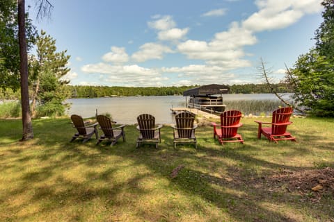 Thunder Lake Escape + Boat Dock! House in Minnesota