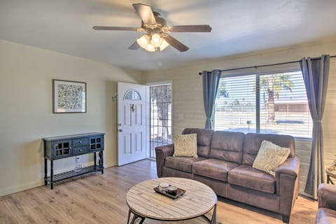 Fire Pit & Grill! Tucson Family Home, Walk to Park House in Tucson