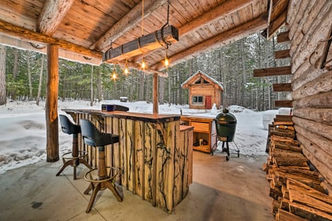 Secluded Vanderbilt Cabin, 9 Mi to Treetops! House in Michigan