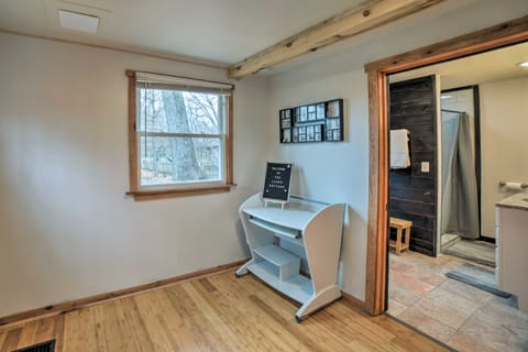 Indiana Vacation Rental Near Lake Michigan Cottage in Indiana Dunes