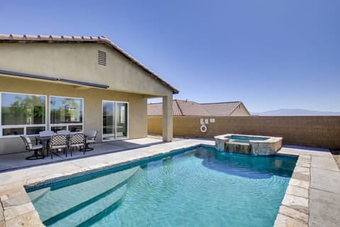 Coachella & Stagecoach Oasis in Desert Hot Springs House in Desert Hot Springs