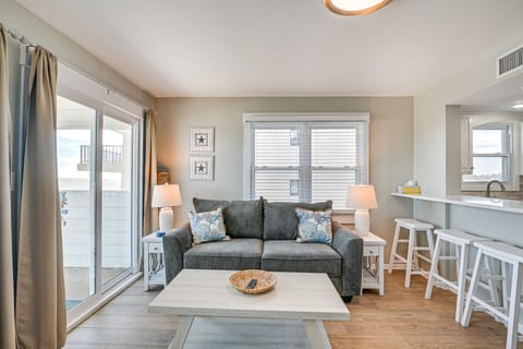 Murrells Inlet Condo on Garden City Beach! Apartment in Garden City