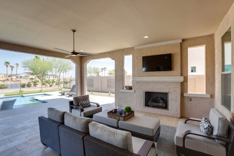 Luxury Spring Training Home Base in Goodyear! House in Goodyear