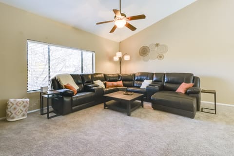 Pool Access & Mtn-View Balcony: Fountain Hills Gem Apartment in Fountain Hills