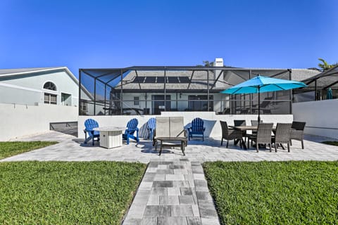 Private Dock & Saltwater Pool: Apollo Beach House House in Apollo Beach
