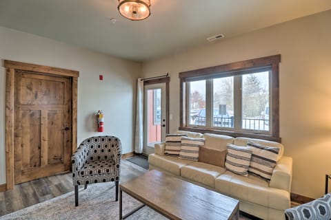 Montana Vacation Rental - Fish, Hike, Ski! Apartment in Columbia Falls