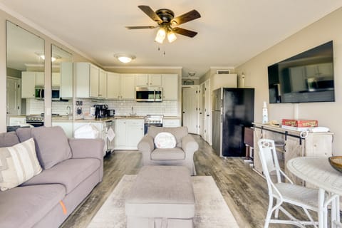 On-Site Beach Access: Apt in Hilton Head Island! Apartment in Hilton Head Island
