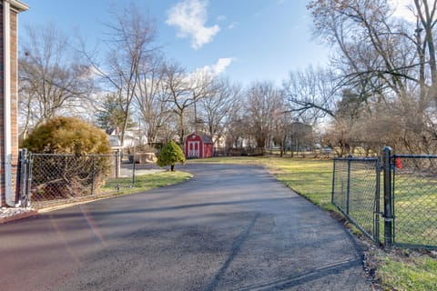 Idyllic Home Near Lucas Oil Stadium & Dtwn Indy! House in Indianapolis