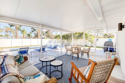 Naples Vacation Home: Private Pool + Hot Tub! House in Naples Park