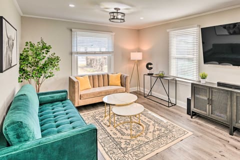 ~ 7 Mi to Downtown! Nashville Home Rental House in Nashville